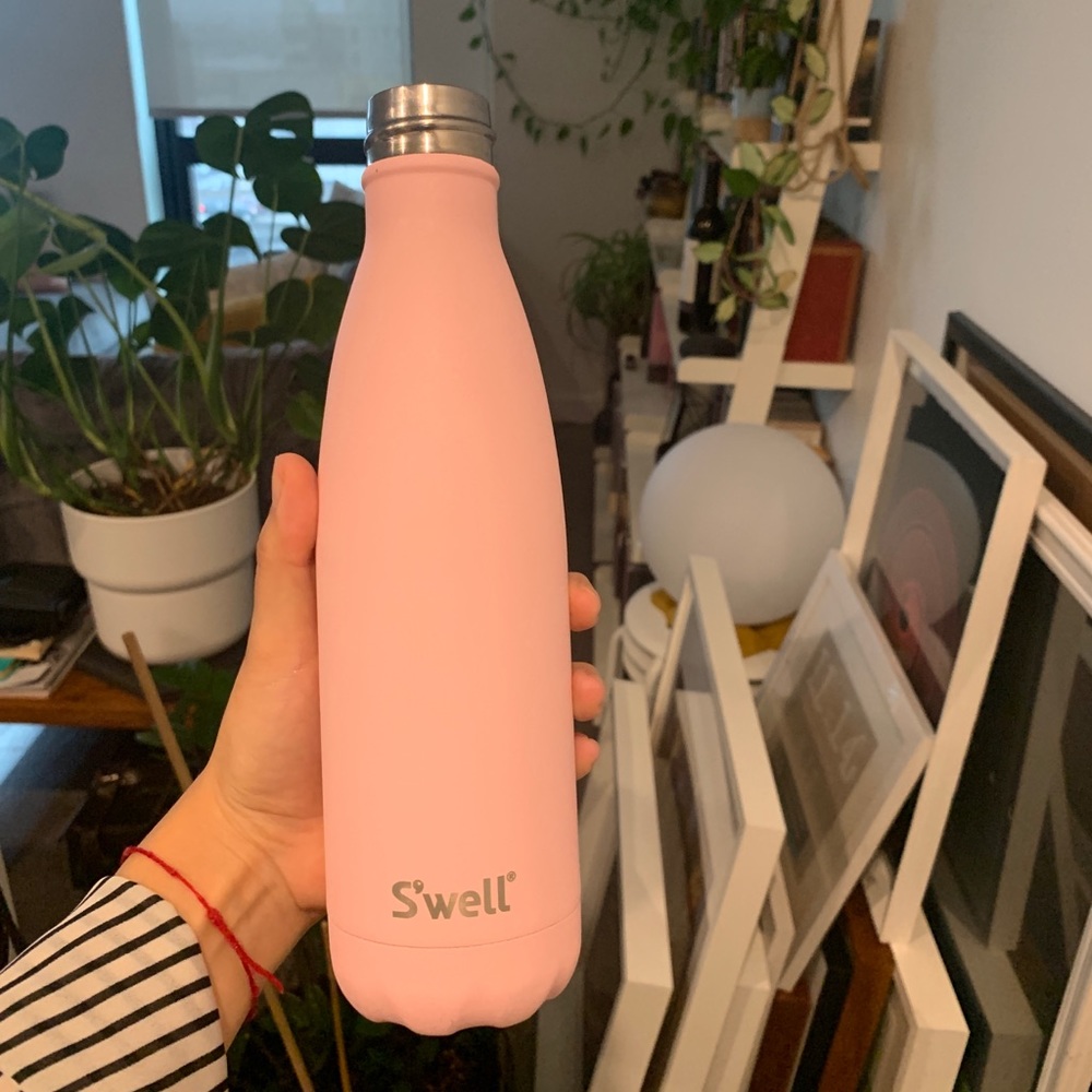S’well Pink Bottle, 17oz - LIKE NEW
